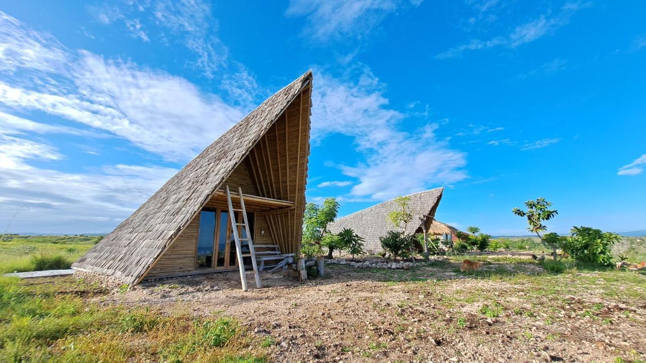Hotel Hars Garden Sumba Waingapu Exterior foto